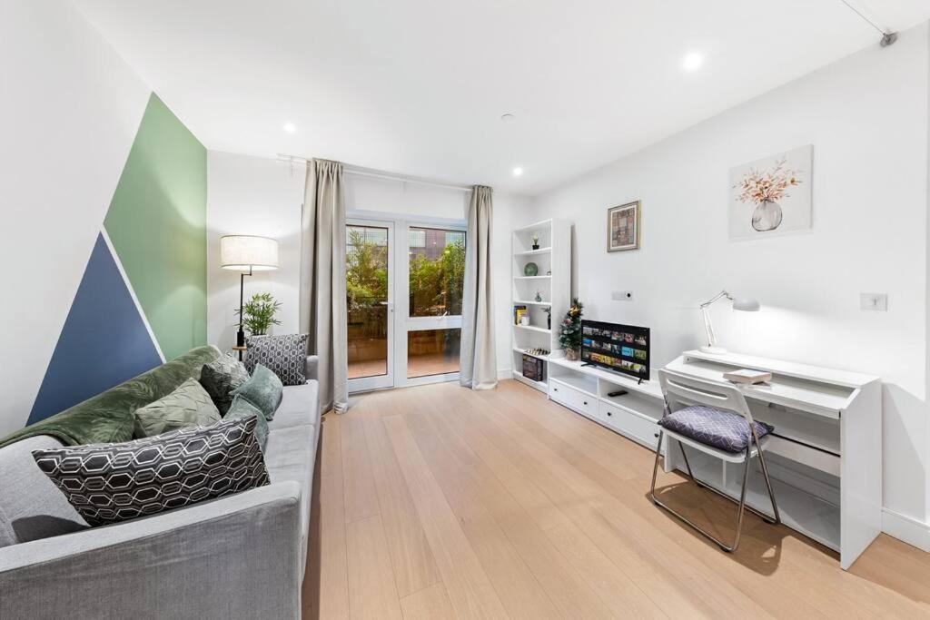 Apartment Bright Balcony Retreat Hammersmith *
