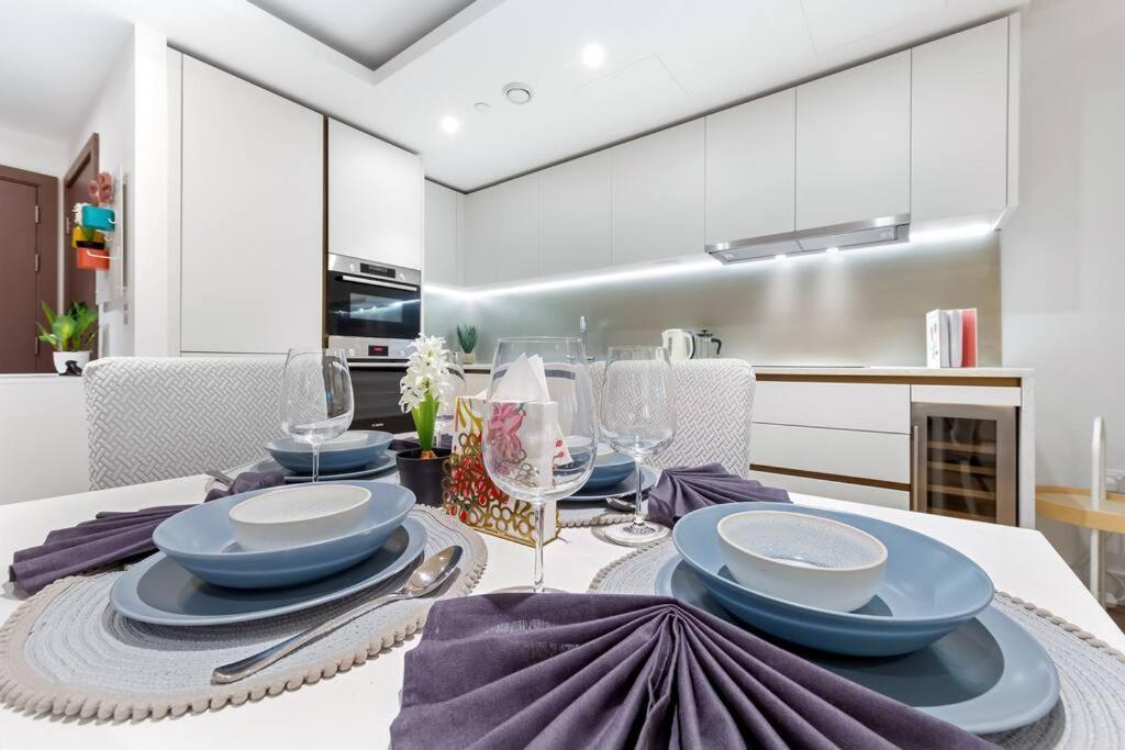 Apartment Bright Balcony Retreat Hammersmith