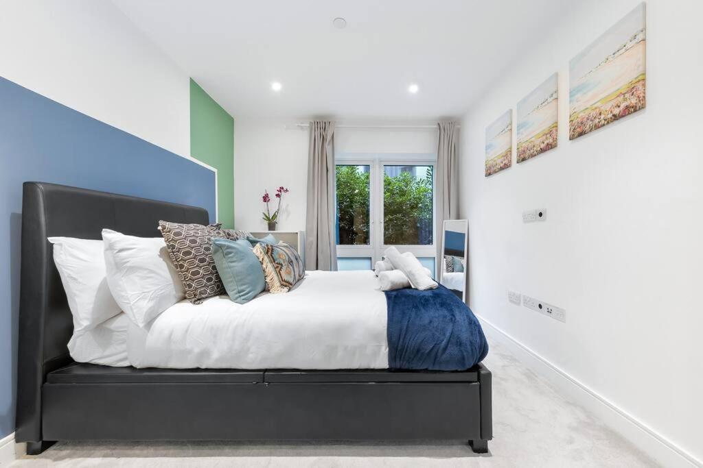 Bright Balcony Retreat Hammersmith Apartment *